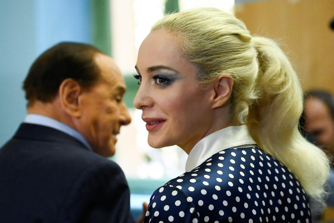 Negotova prihodnost mlade vdove Silvia Berlusconija: Kakšna dediščina se ji obeta