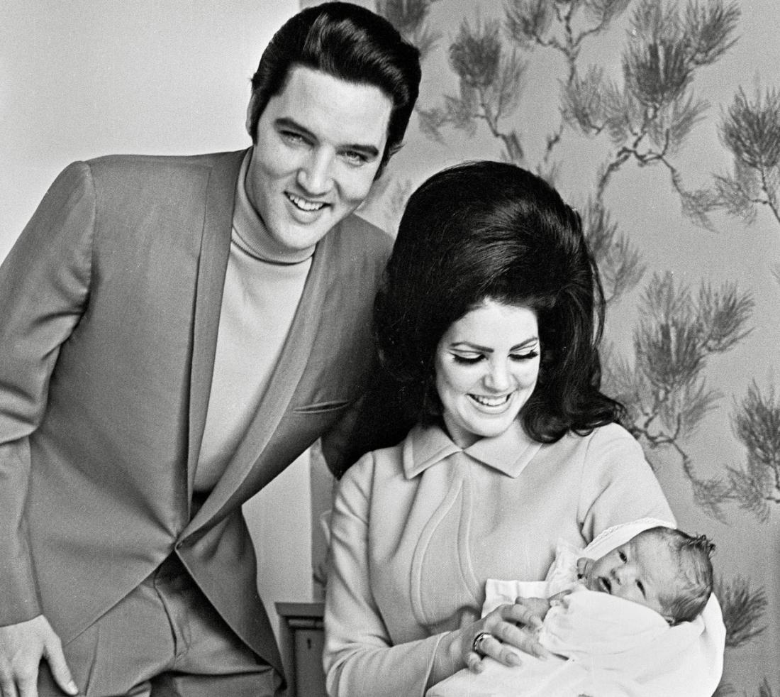 Osamljenost, prevare in nadzor: Resnica o zakonu Elvisa in Priscille Presley