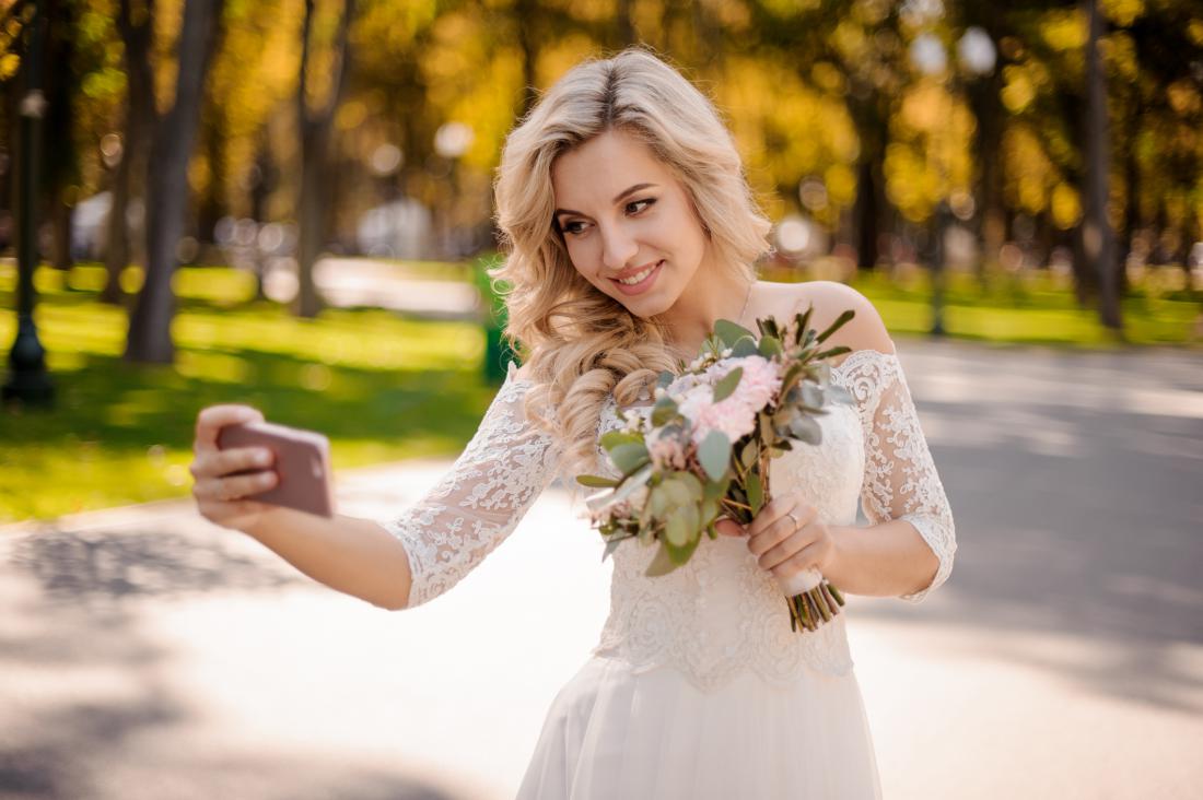 10 stvari, ki v povezavi s poroko ne sodijo na družabna omrežja