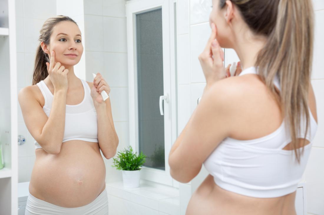 Tri rešitve za tri najpogostejše kožne težave v nosečnosti
