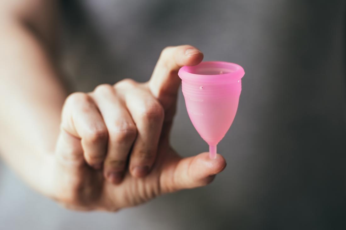 Menstrualna skodelica: Bi ji morala dati priložnost?
