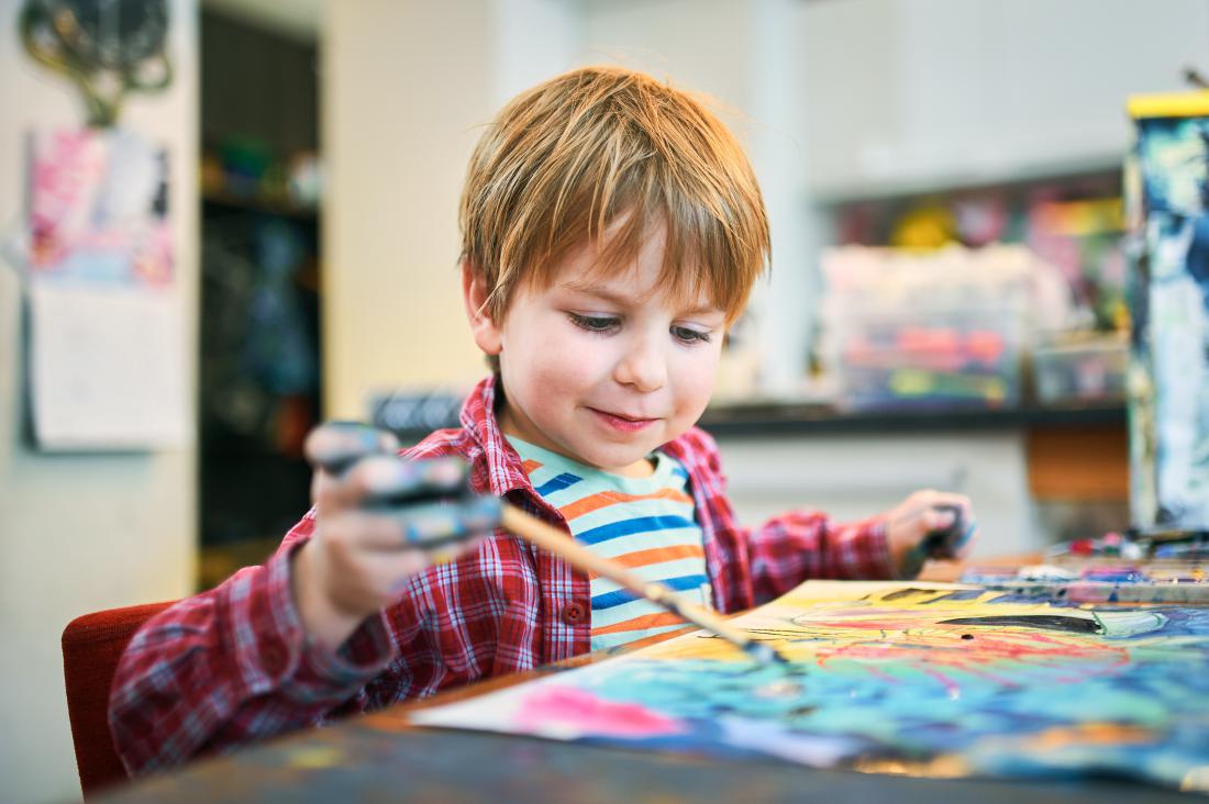 Kaj početi doma? Slikarske ideje za otroke (VIDEO)