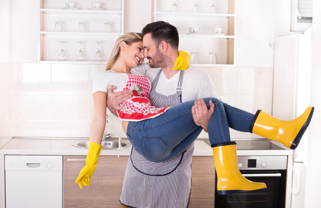 Gospodinjska dela, ki se najpogosteje končajo s seksom 