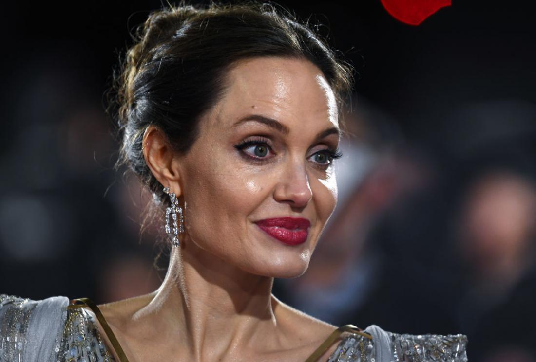 Angelina Jolie z dokazi o nasilju Brada Pitta 