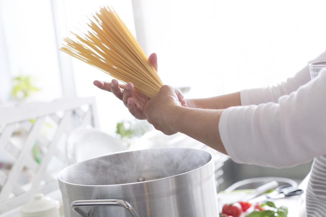 Zakaj nikoli ne smete lomiti špagetov
