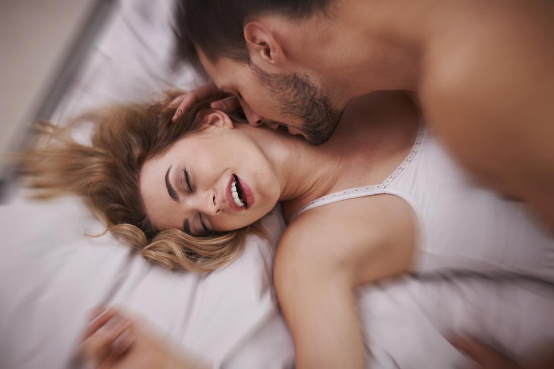 Najboljši čas za seks: To so ure, ko je spolno poželenje na vrhuncu