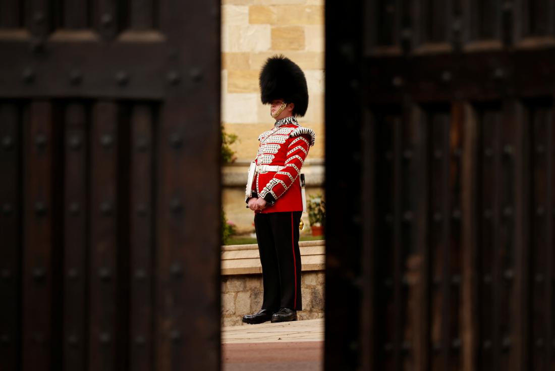 Vojak, ki so ga ujeli skozi vrata gradu Windsor.