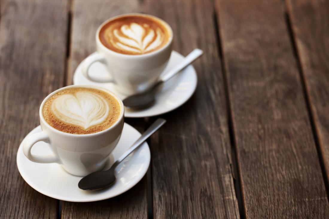 Toliko boste prihranili, če se boste odpovedali kavi (in šest drugih posledic odločitve)