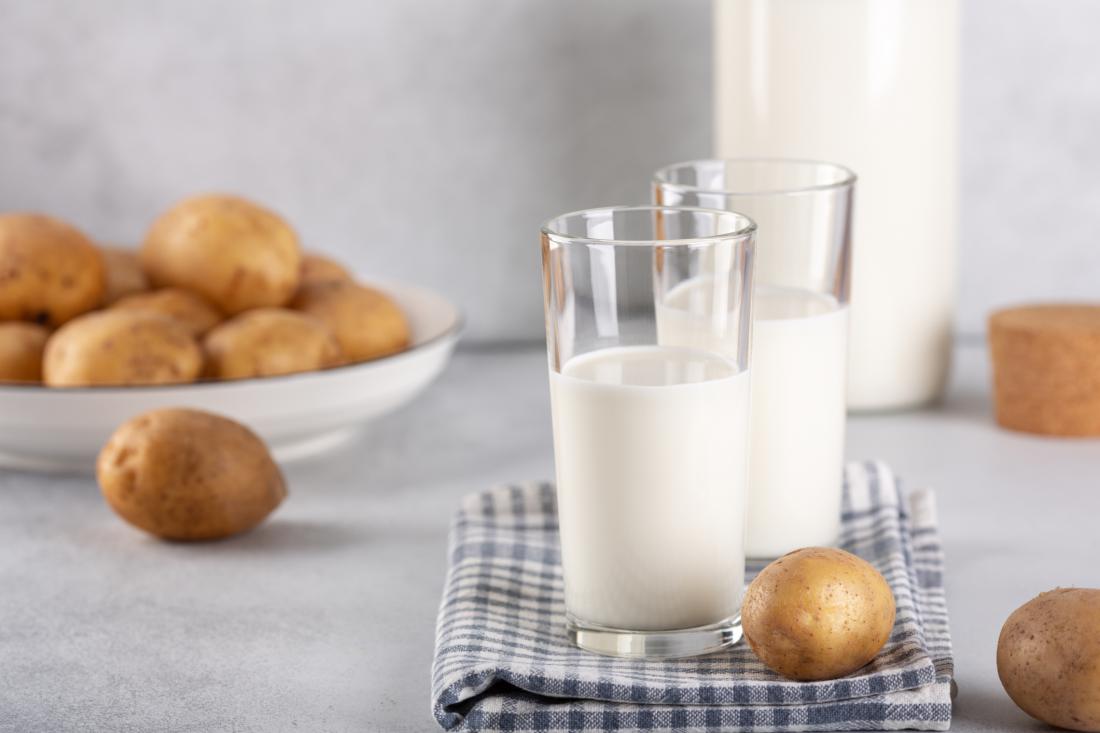 Absolutni hit: Krompirjevo mleko (in recept, kako ga pripraviti)