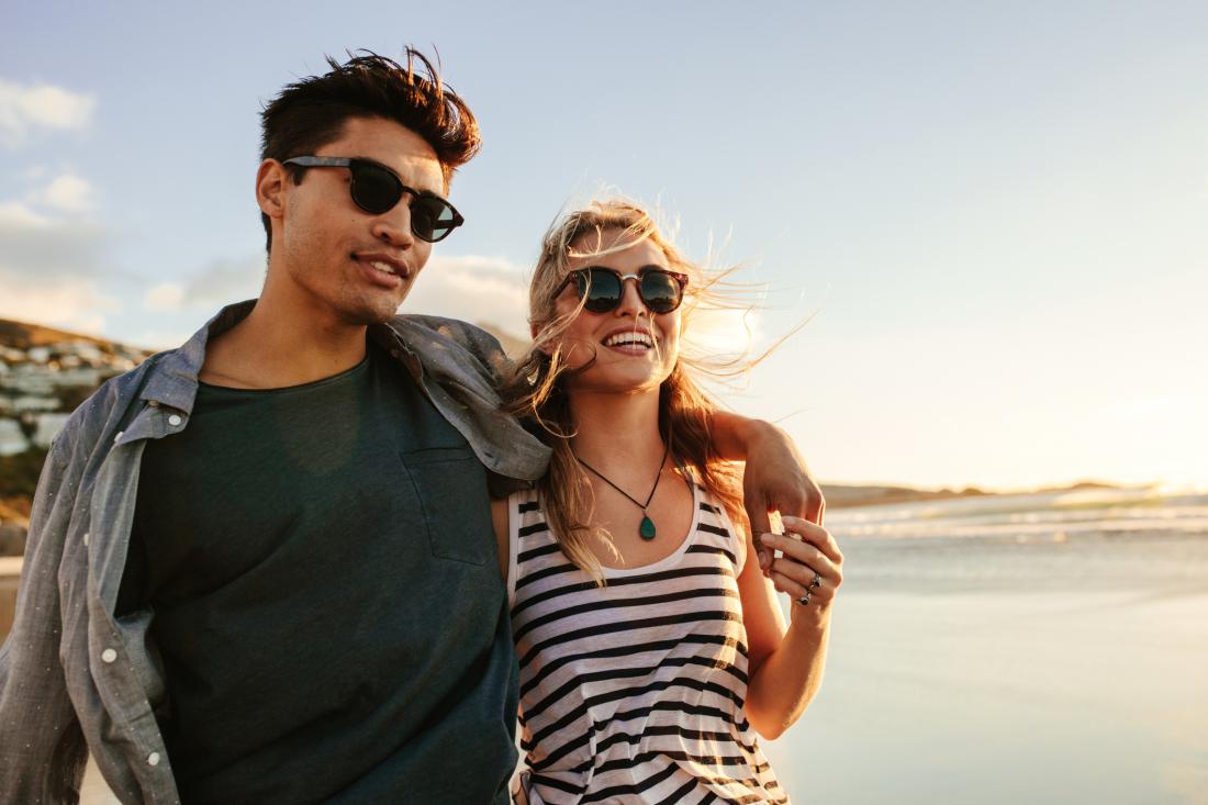 Horoskop: 5 znakov, ki so idealni za vročo poletno romanco