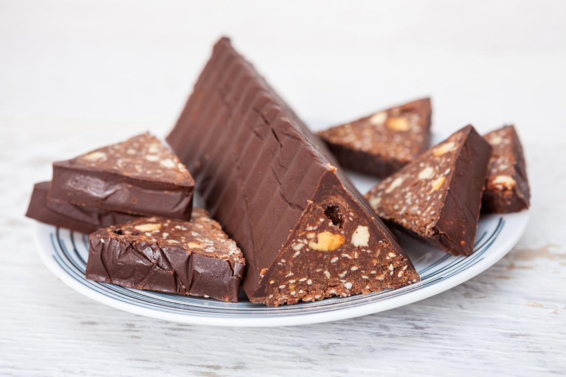 Domači toblerone: kultna čokolada lahko nastane v vaši kuhinji (recept)
