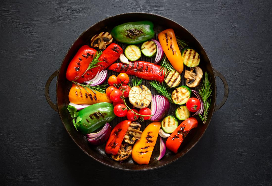 Zelenjava na žaru: Kako najboljše speči papriko, bučke, paradižnik, melancane in gobe