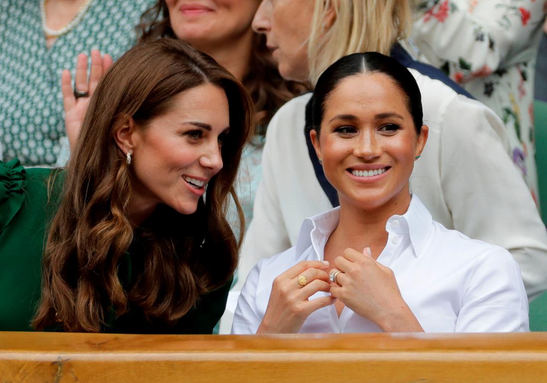 Kate Middleton je delala v trgovini z luksuznimi modnimi kosi, Meghan Markle pa je bila kaligrafinja. Foto: Reuters