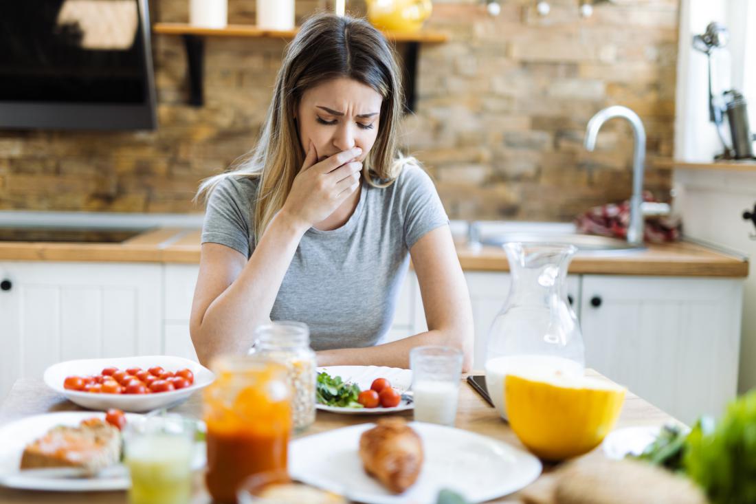 Pekoča hrana pri osebah z boleznimi prebavil lahko okrepi simptome.